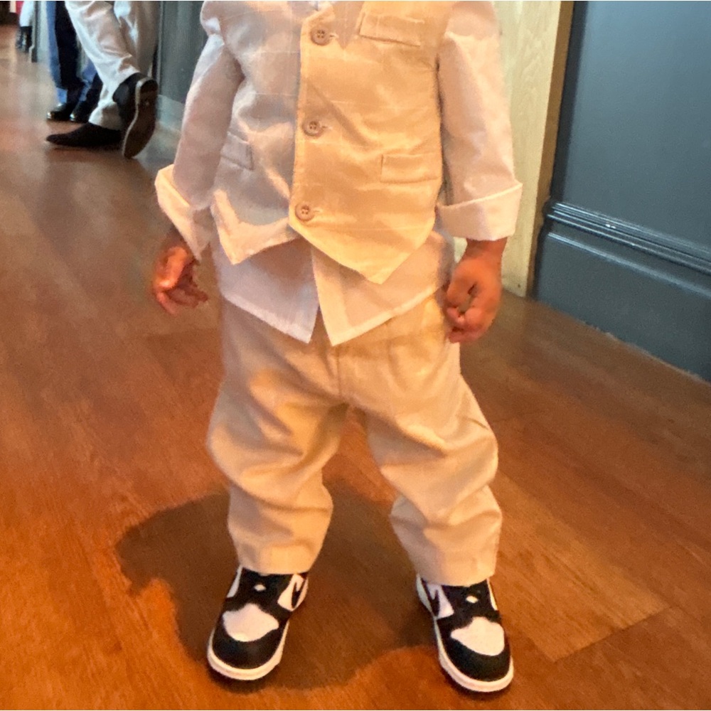 Toddler Nike sneakers